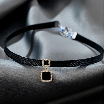 Черное Кожаное ожерелье из веревки, Женская цепочка на ключицу, Роскошное Женское Колье, Темперамент, Геометрический квадратный кулон, Ювелирный подарок